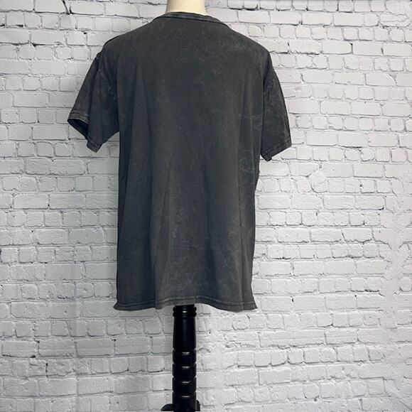 Women's Metallica Gray & White Soft Faded Worn Crewneck T-Shirt Size X-Large - Picture 2 of 6